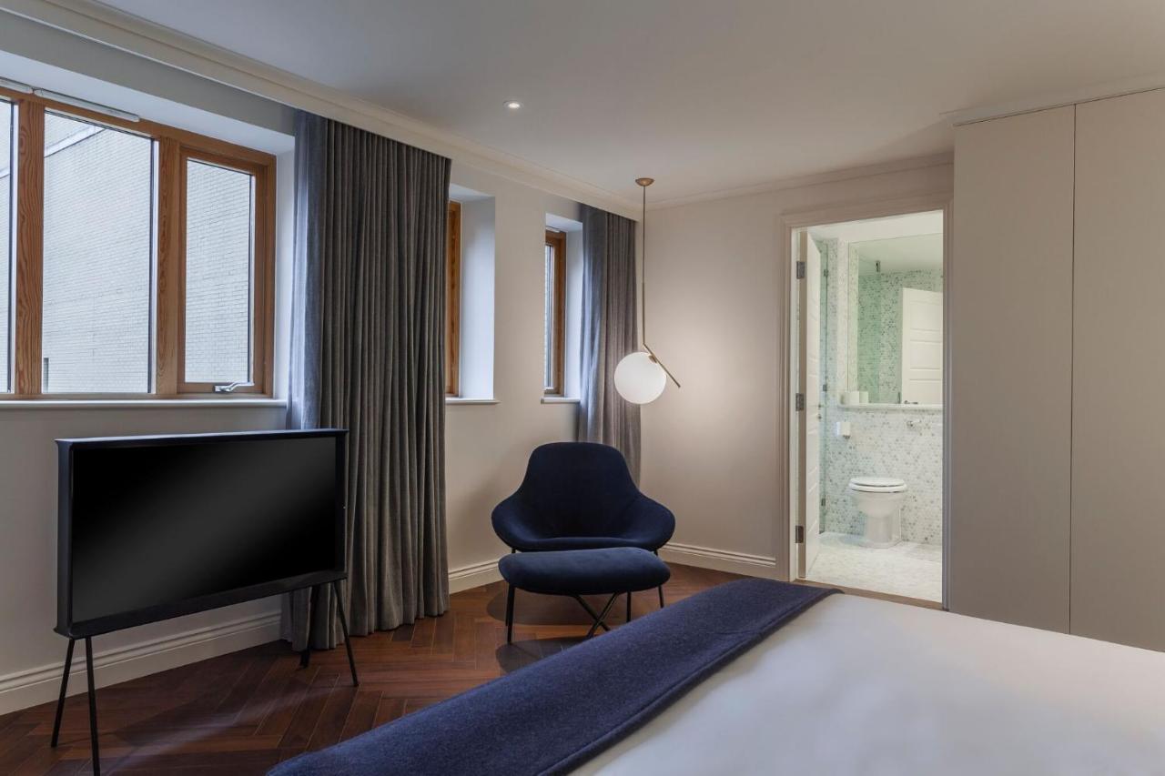 The Roseate Reading Hotel Exterior foto A bedroom at the hotel
