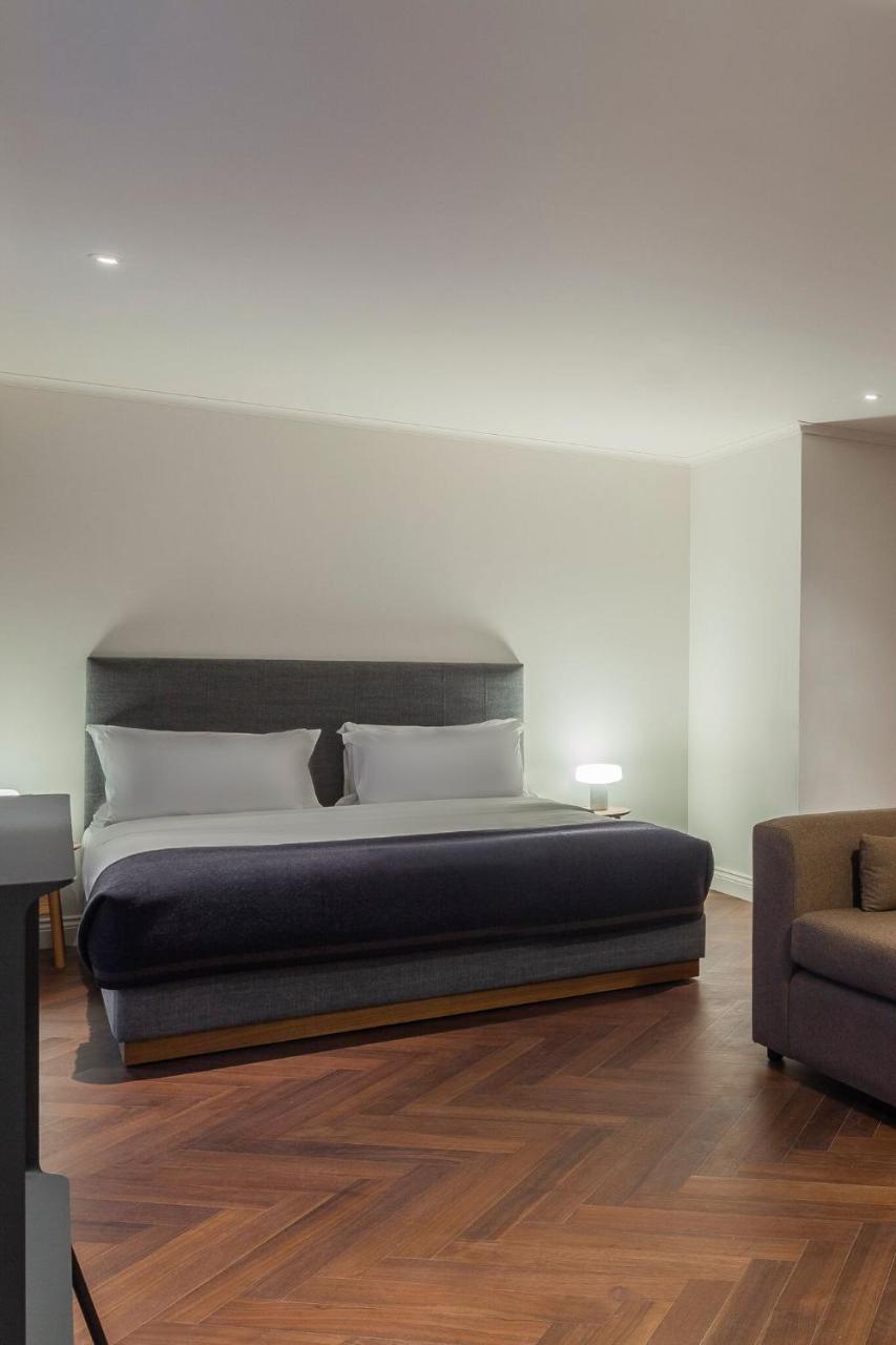 The Roseate Reading Hotel Exterior foto A bedroom at the hotel